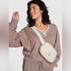Victoria's Secret PINK COZY FLEECE BELT BAG Cream White NWT